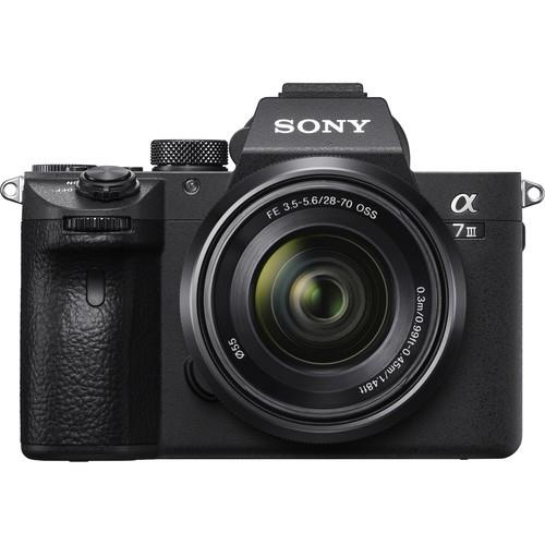 Cámara Sony Mirrorless Alpha a7 Mark III + FE 28-70mm f/3.5-5.6