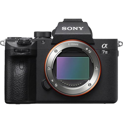 Cámara Sony Mirrorless Alpha a7 Mark III + FE 28-60mm f/4-5.6 + FE 50mm f/1.8